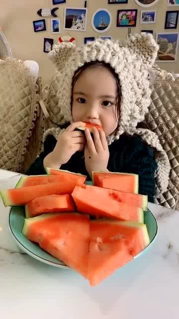 吃瓜小丫头,揭秘娱乐圈那些不为人知的幕后故事